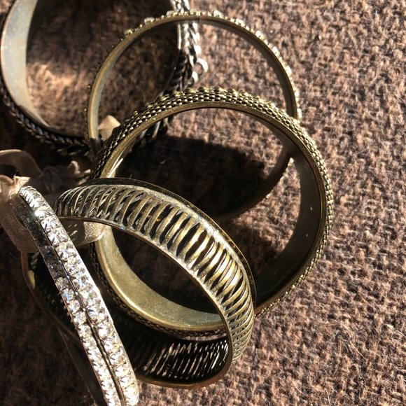 Cache 6 Lot Bundle Bronze tone Bangle bracelets multi size and embellished NWT - Picture 8 of 9